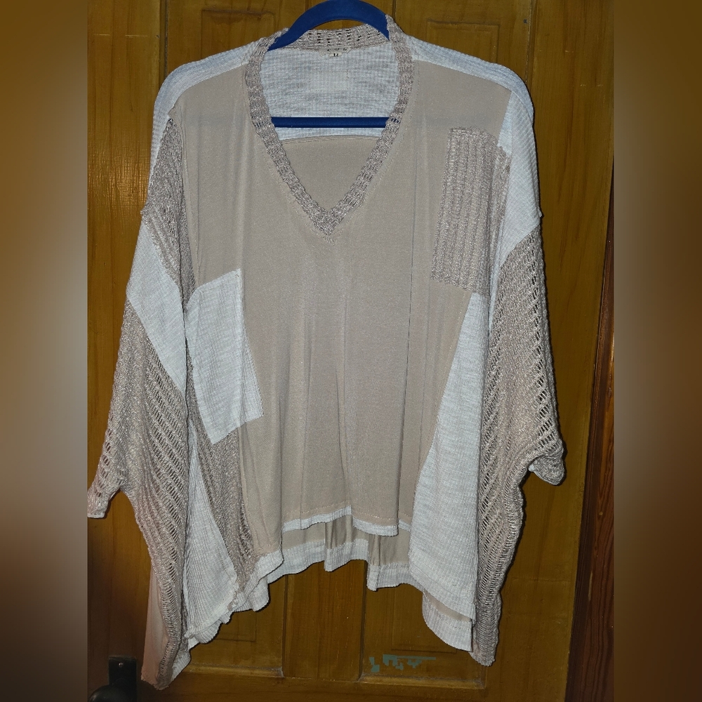 POL Beige and White Knit Top  NWOT